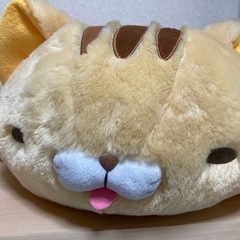 でっかいトラ猫のぬいぐるみ