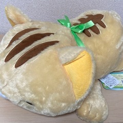 でっかいトラ猫のぬいぐるみの画像