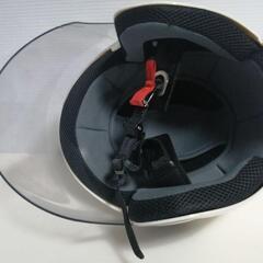 ジェットヘルメット　白　２１年製の画像