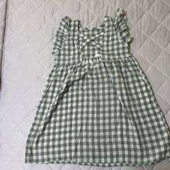 新品韓国子供服Beeグリーンチェックワンピース②150サイズの画像