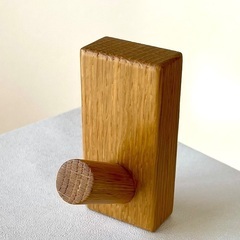 【無印良品】壁に付けられる家具フック オーク材