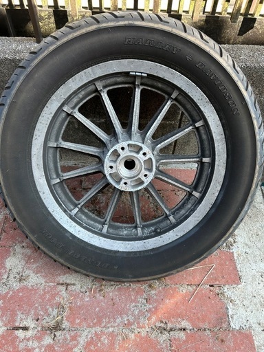 スポーツスター純正リアホイール