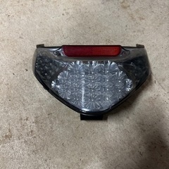 V125Gテールランプ