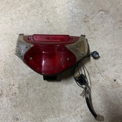 V125Gテールランプの画像