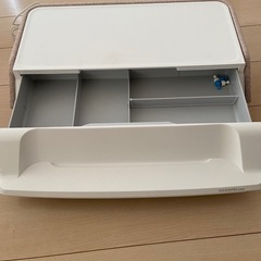 モニタースタンド　FLEXISPOT S6Tの画像