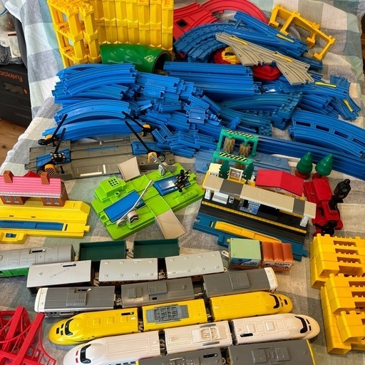 値下げ！【プラレール】大量！車両5　レール100本以上