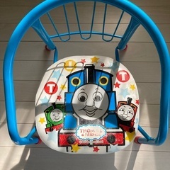 トーマス　椅子