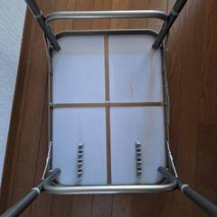 キャンピングテーブル　横 60cm 縦 45cm 高さ 59cm　テーブルの厚さ 3.3cmの画像
