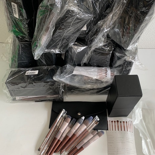 新品 豪華 化粧ブラシ15セット まとめ売り　11本 セット 合計15個 まとめ売り 大量 まとめて 化粧ポーチ 化粧　専用保管ケース お化粧道具 メイクセット　専用化粧ポーチ