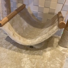 キャットタワー
の画像
