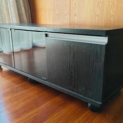 テレビボードの画像