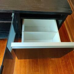 テレビボードの画像