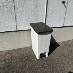ゴミ箱0円
