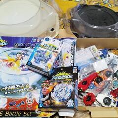 ベイブレードバースト　VS対戦セット＋ランチャー多数　その他諸々...