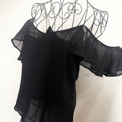 【※オフショルダー】H＆M/エイチアンドエム【古着】の画像