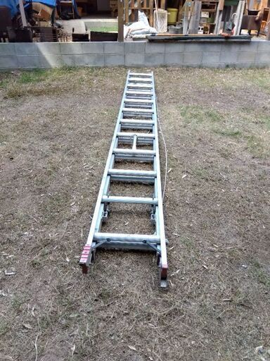 中古の２連式ハシゴ　ピカEX70型