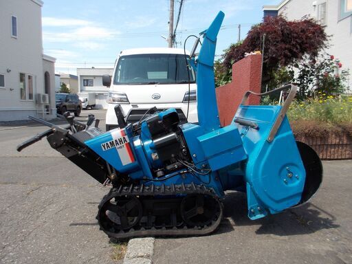 ヤマハ除雪機 YT1190E 除雪機 11馬力 90cm 電動シューター サイド