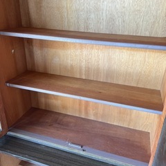 アンティーク調本棚の画像