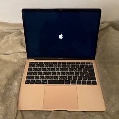 箱付き美品 256G MacBook Air 2019 来週まで　買取に出しますの画像