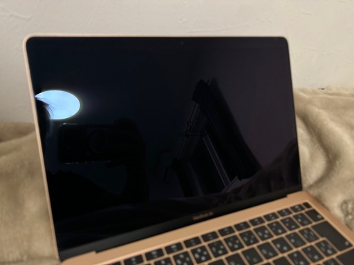 箱付き美品 256G MacBook Air 2019 来週まで　買取に出します