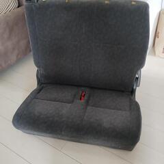 ２００系ハイエース　リアシート　新車外し品　ジャンク品　部品取り...