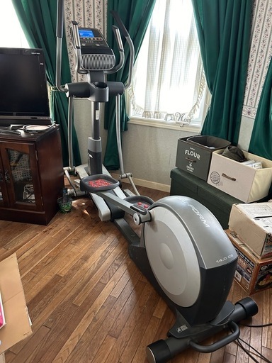 有酸素運動クロストレーナー