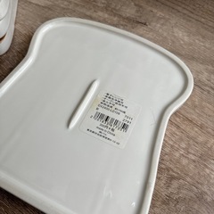 値下げ♡食パン　皿の画像