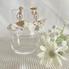 【ハンドメイド】お花のイヤリング　ホワイト