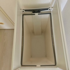 「ニトリ」棚下でも使えるペダルペール(45Lホワイト)の画像