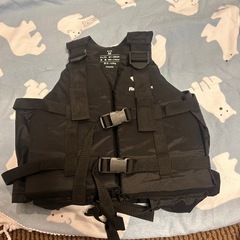 海にプールにライフジャケット