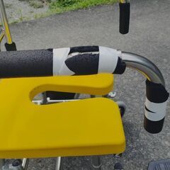 🐱カワムラサイクル 入浴『中古』シャワーキャリー 介護 シャワーチェアー お風呂用 防水 浴室 医療 入浴介護用品 車椅子 車いすの画像