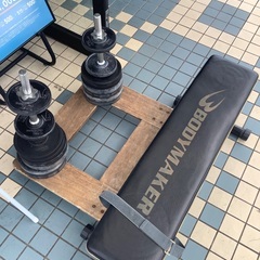 ベンチプレスセット ベンチ若干の傷み有り　入荷致しました！