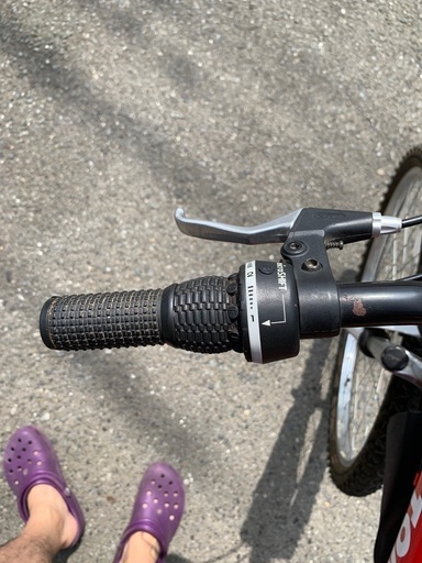 スポーツサイクル　赤　26インチ