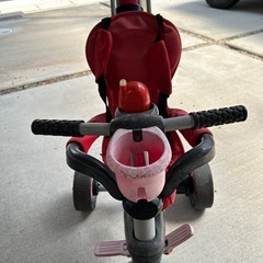 幼児用三輪車の画像