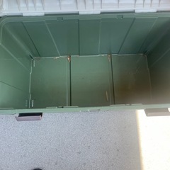 45リットルゴミ箱2つ　RVボックスの画像