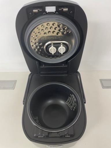 圧力ＩＨジャー炊飯器5.5合　2022年製