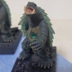 未開封　特撮シリーズフィギュア２大怪獣ガメラ　フルタ食玩　ミニポ...
