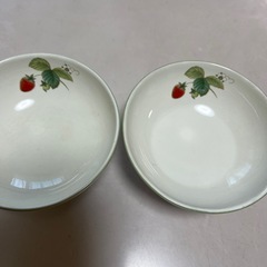 ミカサ　いちご柄フルーツ皿　2個セットの画像