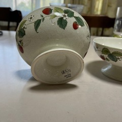 ミカサ　いちご柄フルーツ皿　2個セットの画像