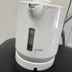 電気ケトルの画像