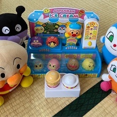 アンパンマン　アイスクリーム屋さんとぬいぐるみ