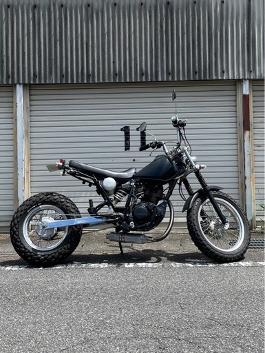 ヤマハ　tw200 ロンスイカスタム