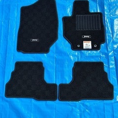 新品未使用 ジムニー ジムニーシエラ 純正フロアマット 4点セッ...