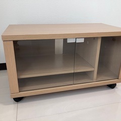 キャスター付きガラス扉テレビ台　32インチサイズ