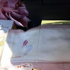 シーツ、こたつ掛け、毛布、全てもらってくれる方の画像