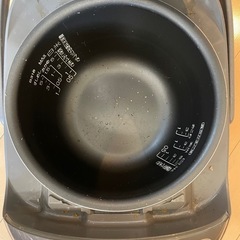 炊飯器（圧力IH 5合炊き）の画像