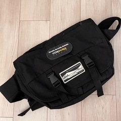 ショルダーバッグ　黒