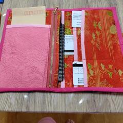 ポケットいっぱい！　母子手帳ケース　お薬手帳ケースetc　(赤)の画像