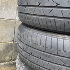 Toyoタイヤ　195/60r16の画像