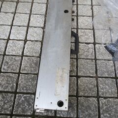 超コンパクト、アルミ製釣り台　開梱時寸法=280×700×410mmの画像